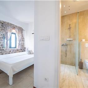 2 Bedroom Apartment with Shared Pool in Kotor Bay, Montenegro, Sleeps 4