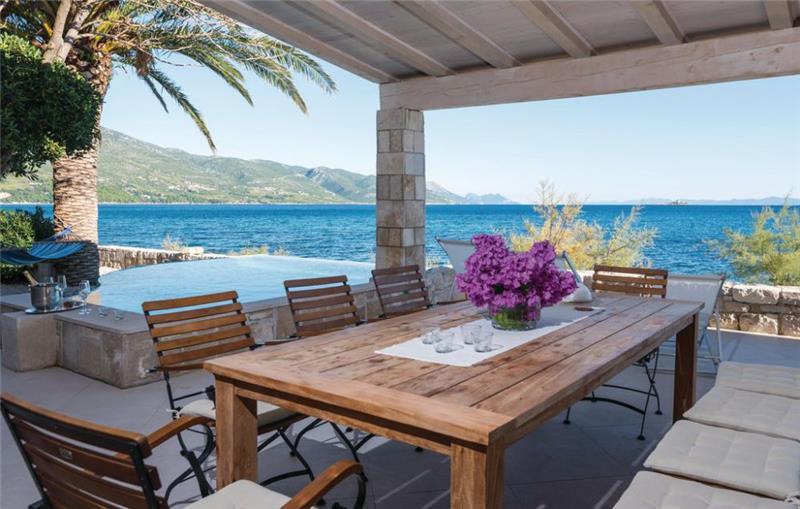 4 Bedroom Luxury Villa with Pool and Sea View in Orebic, sleeps 7-9