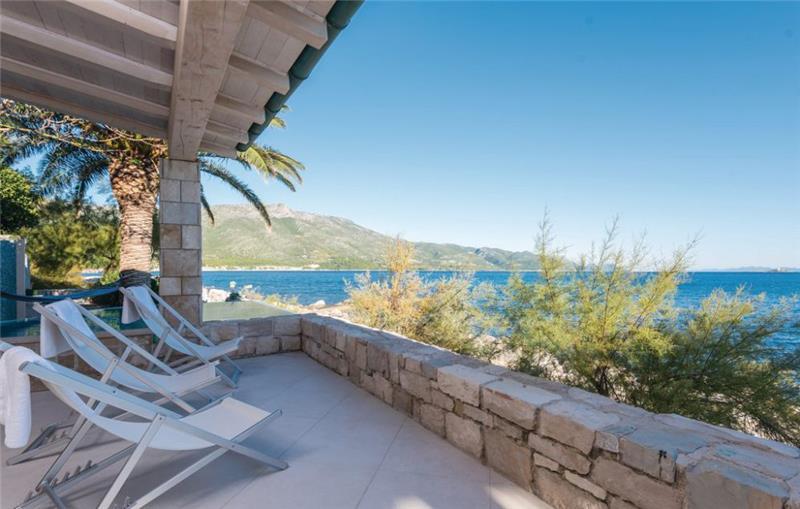 4 Bedroom Luxury Villa with Pool and Sea View in Orebic, sleeps 7-9