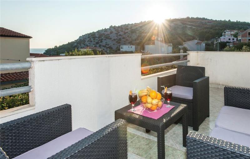 6 Bedroom Villa with Pool in Razanj near Rogoznica, sleeps 15