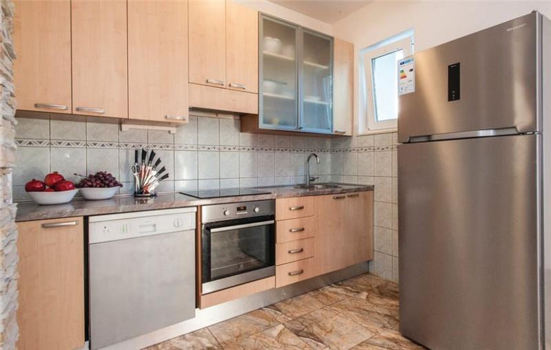 6 Bedroom Villa with Pool in Razanj near Rogoznica, sleeps 15