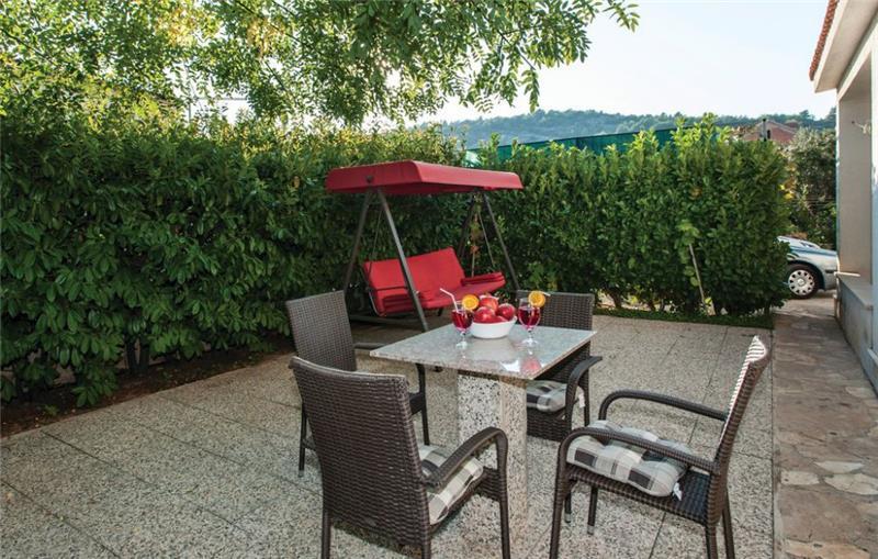 6 Bedroom Villa with Pool in Razanj near Rogoznica, sleeps 15