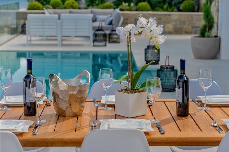 Luxury 4 Bedroom Beachfront Villa with Infinity Pool near Korcula Town, Korcula, sleeps 8