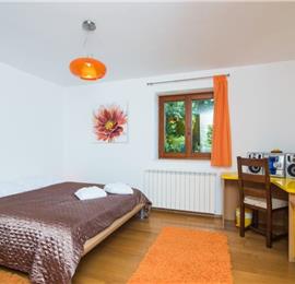 4 Bedroom Villa with Pool and Sea Views near Opatija, sleeps 8