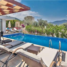 3 Bedroom Villa with Pool in Kalkan, Sleeps 6