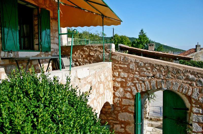 Three charming stone villas on one estate sleeping up to 14 -16, near Crikvenica with views of Krk Island