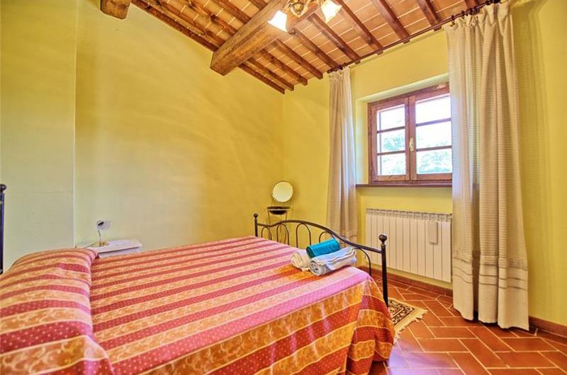 4 Bedroom Villa with Pool near Torreone, Sleeps 8-12 