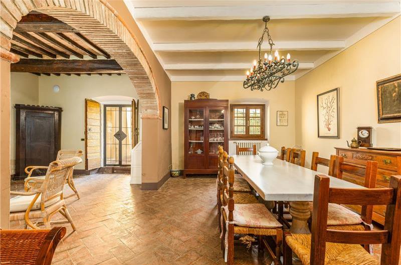 8 Bedroom Villa with Pool near Certaldo, Tuscany, Sleeps 14 - 15