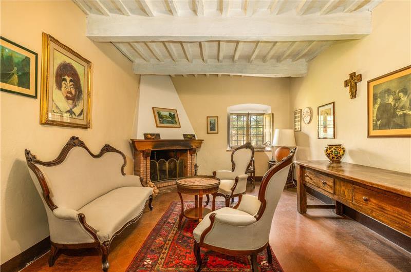 8 Bedroom Villa with Pool near Certaldo, Tuscany, Sleeps 14 - 15