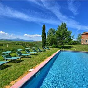 7 Bedroom Villa with Pool near Sarteano in Tuscany, Sleeps 14