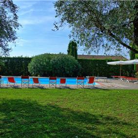 5 Bedroom Villa with Pool near Lucca in Tuscany, Sleeps 10 