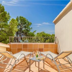 6 Bedroom Villa with Pool near Portals Nous, Mallorca, Sleeps 12