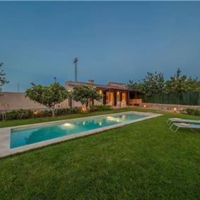 1 Bedroom Villa with Pool in Pollensa, Mallorca, Sleeps 2