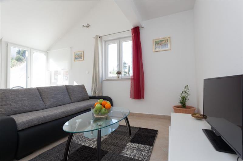 4 apartment Villa in Gruž near Dubrovnik Old Town, Sleeps 8-10