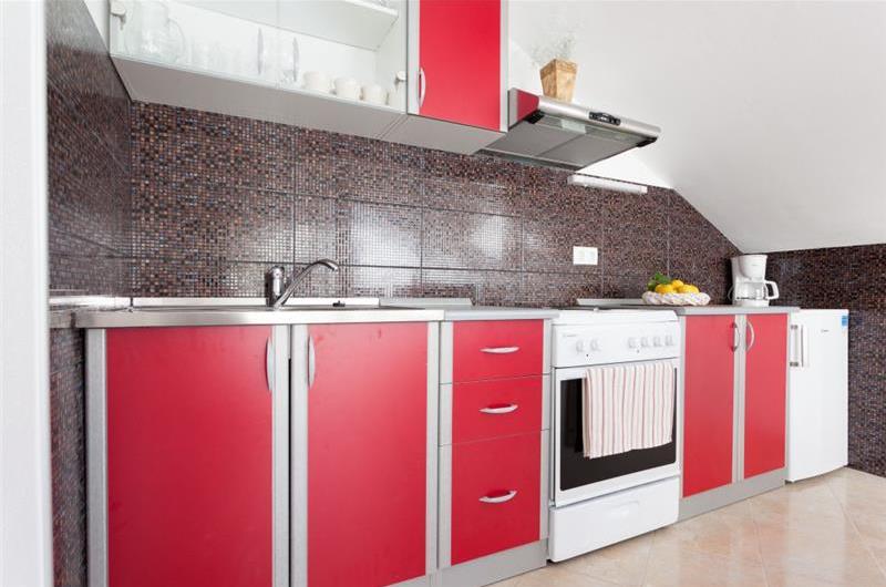 4 apartment Villa in Gruž near Dubrovnik Old Town, Sleeps 8-10