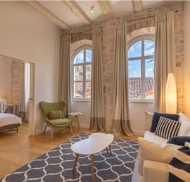 1 Bedroom Apartment in Dubrovnik Old Town, Sleeps 2-4