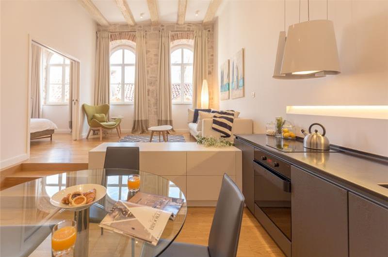 1 Bedroom Apartment in Dubrovnik Old Town, Sleeps 2-4