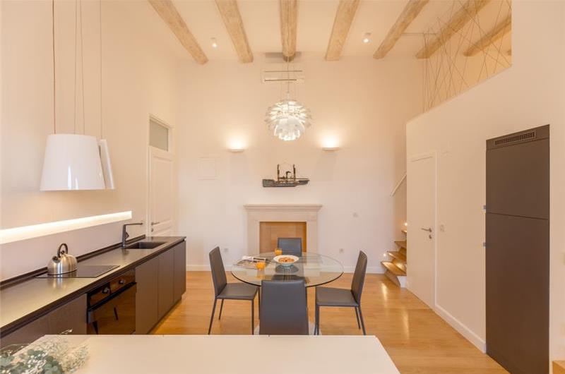 1 Bedroom Apartment in Dubrovnik Old Town, Sleeps 2-4