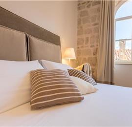 1 Bedroom Apartment in Dubrovnik Old Town, Sleeps 2-4