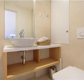 1 Bedroom Apartment in Dubrovnik Old Town, Sleeps 2-4