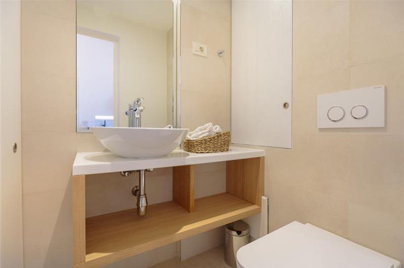 1 Bedroom Apartment in Dubrovnik Old Town, Sleeps 2-4