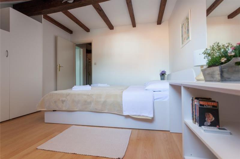 3 Bedroom Apartment in Dubrovnik Old Town, Sleeps 5-6