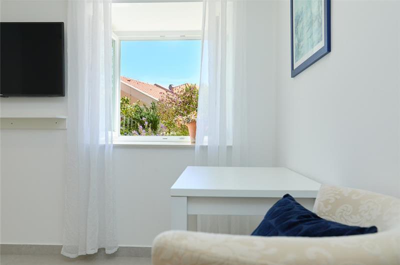 1 Bedroom Apartment with Terrace near Dubrovnik Old Town, Sleeps 2-4