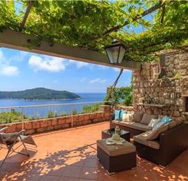 3 Bedroom Apartment with Terrace and Sea Views near Dubrovnik Old Town, Sleeps 5-7