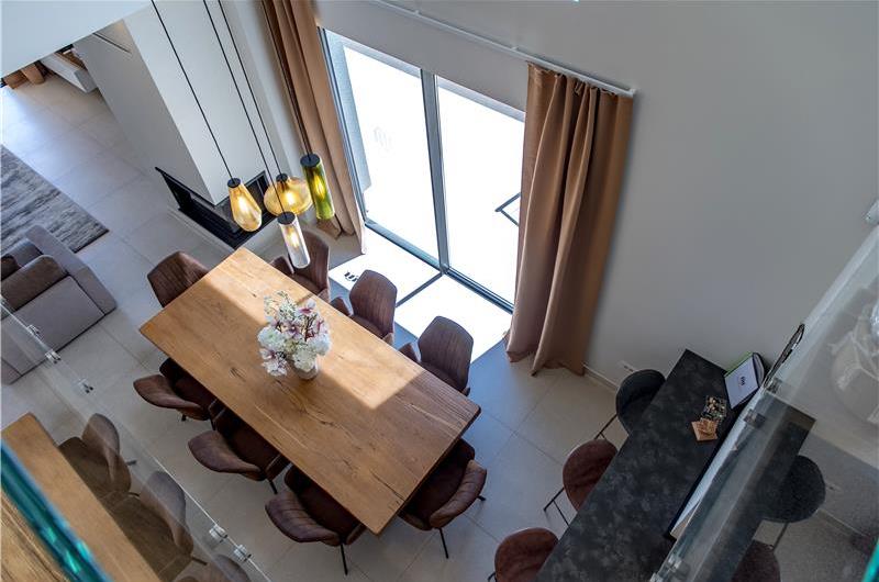 4 Bedroom Villa with Salt Water Pool, Private mini golf course and Rooftop Terrace near Opatija, Sleeps 8
