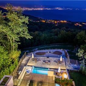 4 Bedroom Villa with Salt Water Pool, Private mini golf course and Rooftop Terrace near Opatija, Sleeps 8