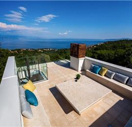 4 Bedroom Villa with Salt Water Pool, Private mini golf course and Rooftop Terrace near Opatija, Sleeps 8