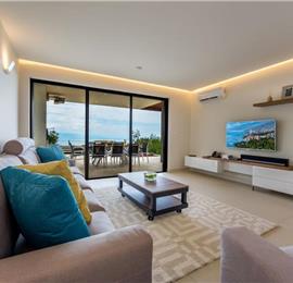 4 Bedroom Villa with Salt Water Pool, Private mini golf course and Rooftop Terrace near Opatija, Sleeps 8