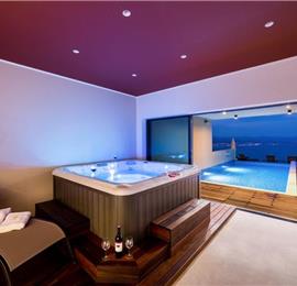 4 Bedroom Villa with Salt Water Pool, Private mini golf course and Rooftop Terrace near Opatija, Sleeps 8