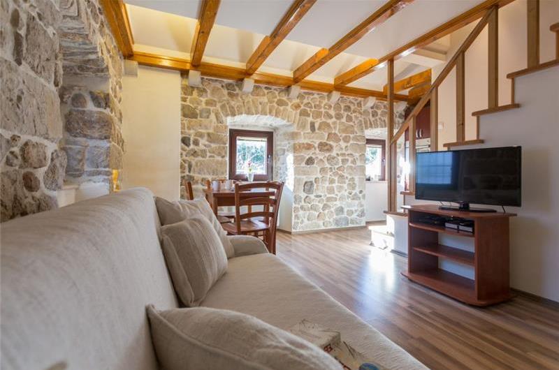3 Bedroom Apartment in Dubrovnik Old Town, Sleep 5-6