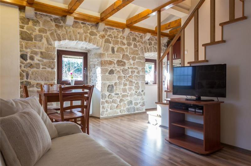 3 Bedroom Apartment in Dubrovnik Old Town, Sleep 5-6