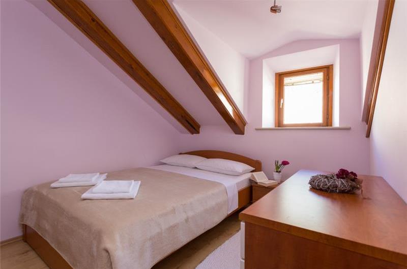 3 Bedroom Apartment in Dubrovnik Old Town, Sleep 5-6