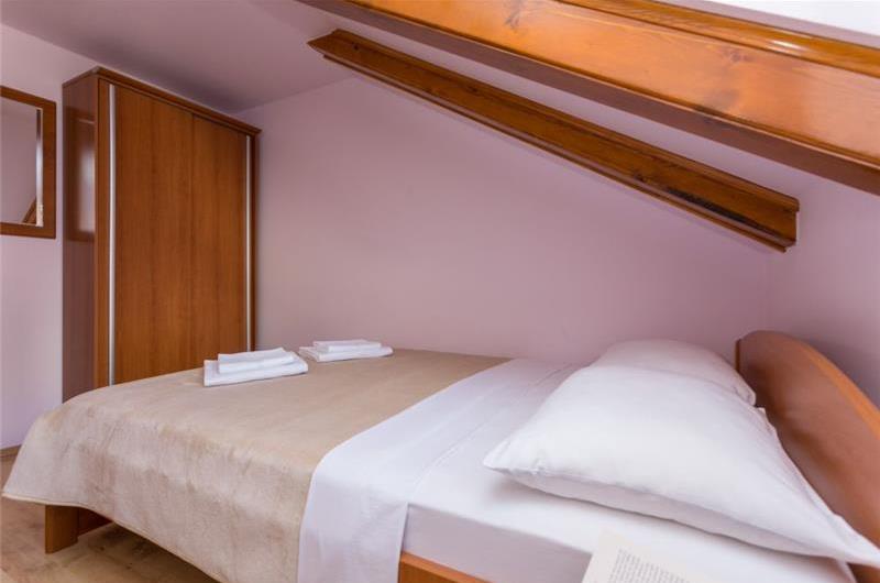 3 Bedroom Apartment in Dubrovnik Old Town, Sleep 5-6