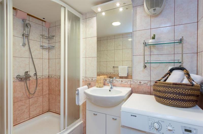 3 Bedroom Apartment in Dubrovnik Old Town, Sleep 5-6