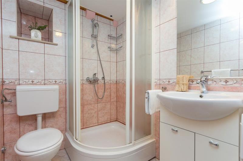 3 Bedroom Apartment in Dubrovnik Old Town, Sleep 5-6
