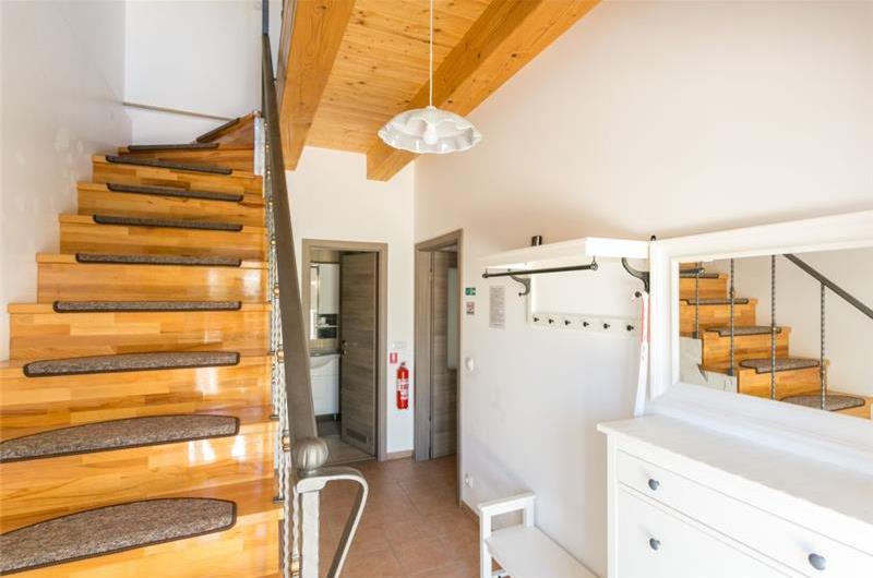 2 Bedroom Villa with Plunge Pool and Terrace in Cavtat, Sleeps 4-6
