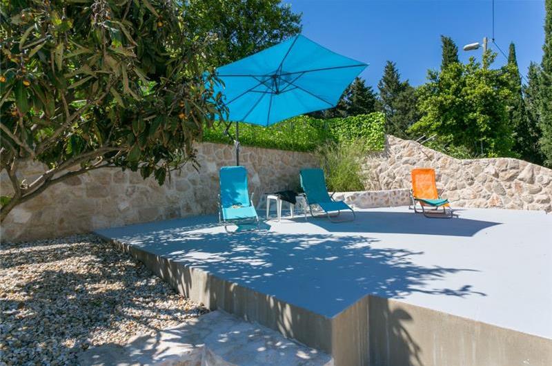 2 Bedroom Villa with Plunge Pool and Terrace in Cavtat, Sleeps 4-6