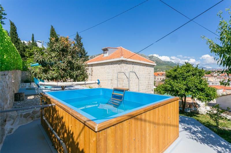 2 Bedroom Villa with Plunge Pool and Terrace in Cavtat, Sleeps 4-6