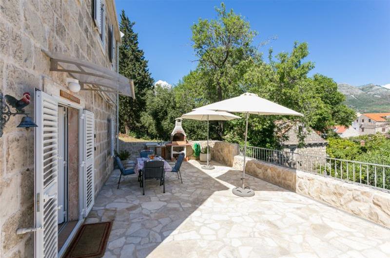 2 Bedroom Villa with Plunge Pool and Terrace in Cavtat, Sleeps 4-6