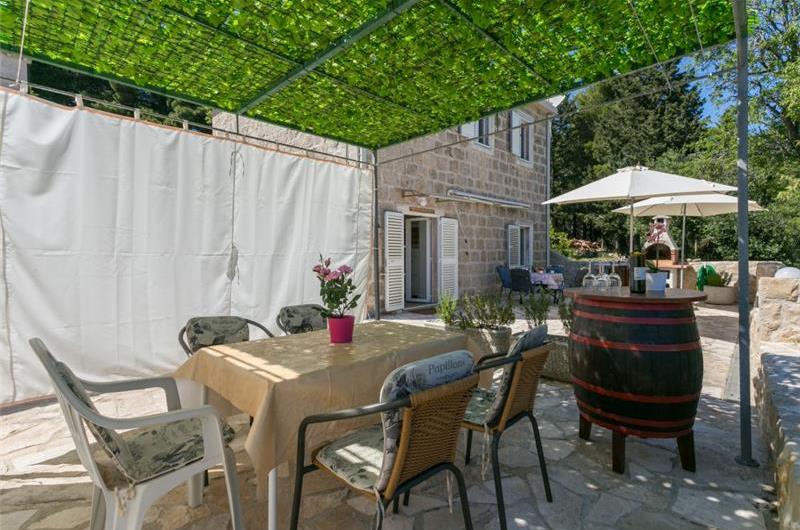 2 Bedroom Villa with Plunge Pool and Terrace in Cavtat, Sleeps 4-6