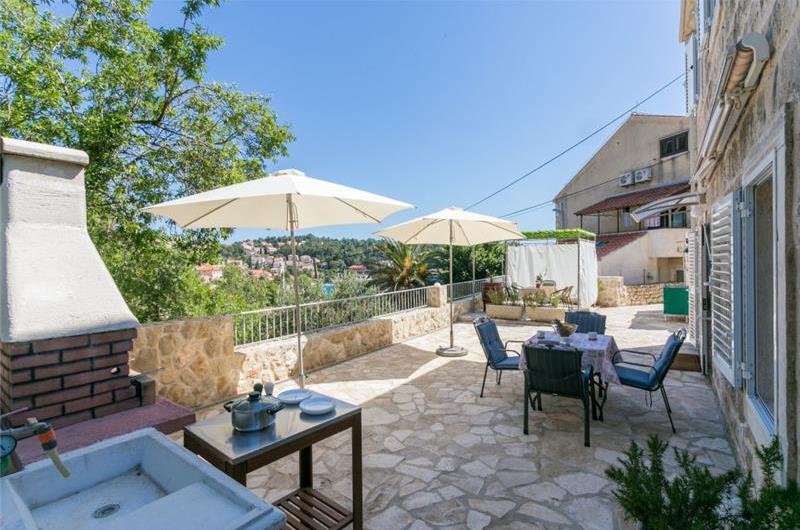 2 Bedroom Villa with Plunge Pool and Terrace in Cavtat, Sleeps 4-6