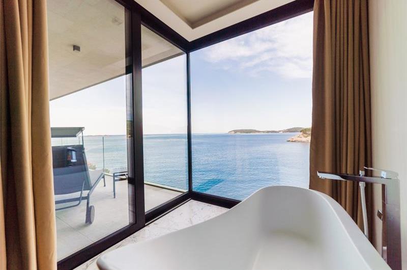 Luxury 7 Bedroom Dubrovnik Beachfront Villa with Infinity Pool, Sleeps 14