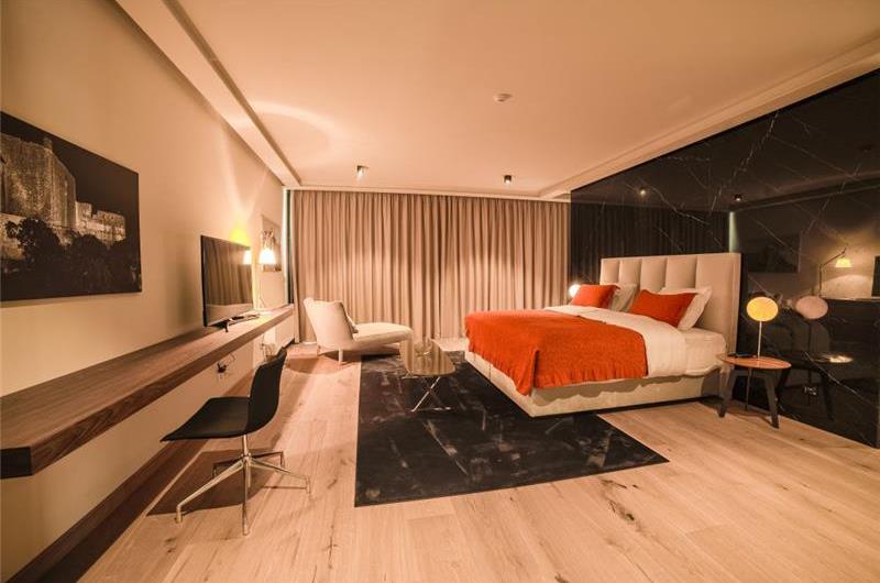 Luxury 7 Bedroom Dubrovnik Beachfront Villa with Infinity Pool, Sleeps 14