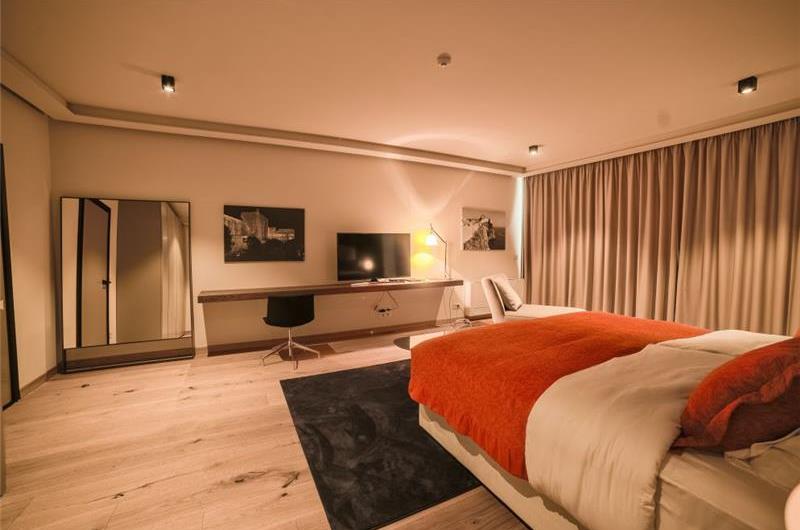 Luxury 7 Bedroom Dubrovnik Beachfront Villa with Infinity Pool, Sleeps 14