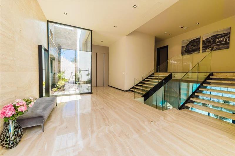 Luxury 7 Bedroom Dubrovnik Beachfront Villa with Infinity Pool, Sleeps 14