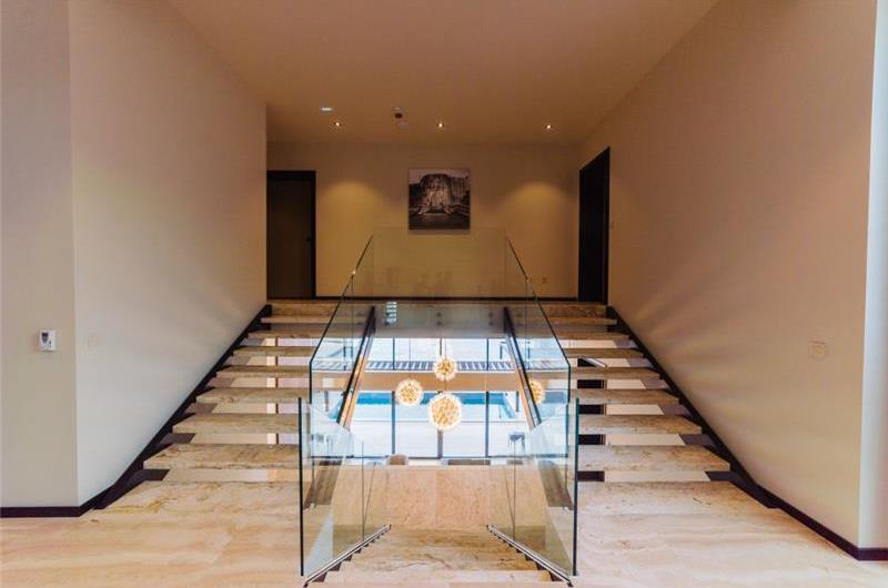 Luxury 7 Bedroom Dubrovnik Beachfront Villa with Infinity Pool, Sleeps 14